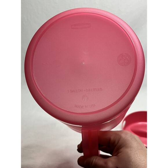 Vintage Rubbermaid Pink 1 Gallon Large Pitcher - Made In USA - Pre Owned - Picture 7 of 7